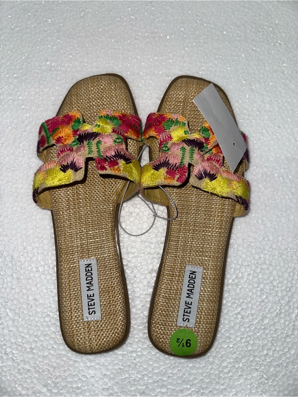 Steve Madden Tan Slides with Multicolor Floral Embroidery - Picture 3 of 4